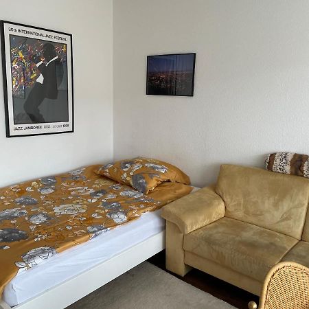 Wohnliches , Behagliches Zimmer Mit Balkon Und Wifi Mönchengladbach Exteriér fotografie