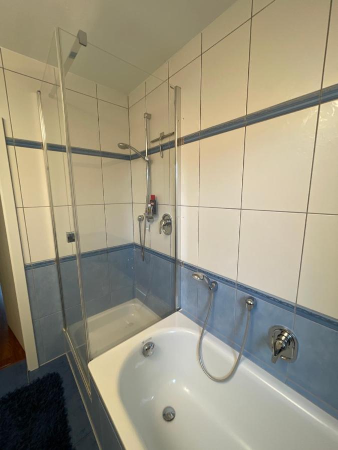 Wohnliches , Behagliches Zimmer Mit Balkon Und Wifi Mönchengladbach Exteriér fotografie